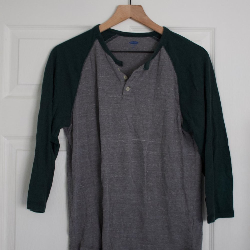3/4 Sleeve Henley Baseball Tee